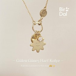 Gülen Güneş Harf Kolye